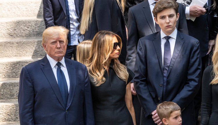 Amerykanie domagają się, żeby syn Donalda Trumpa poszedł do wojska. Jest problem