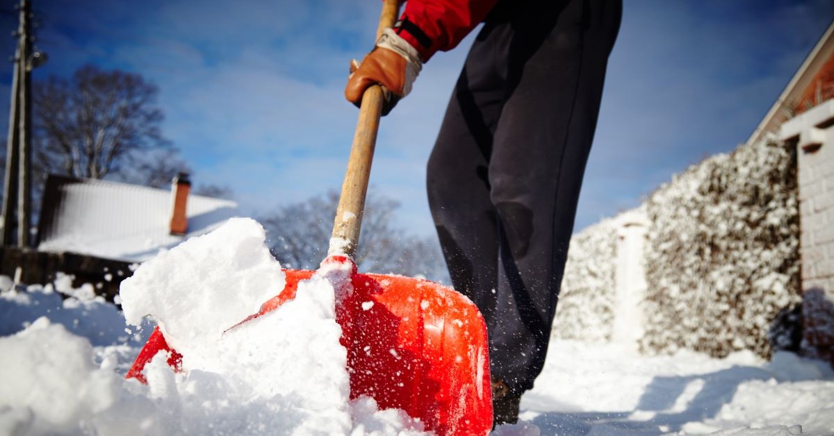 Zmierzch obowiązku odśnieżania chodników - realizowane są prace nad zniesieniem uciążliwego przepisu