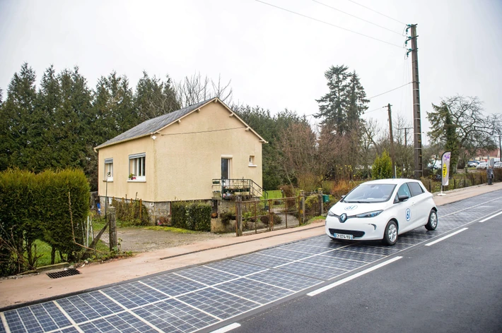 Launch of the first world's solar road in France