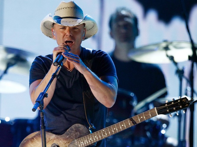 3. Kenny Chesney