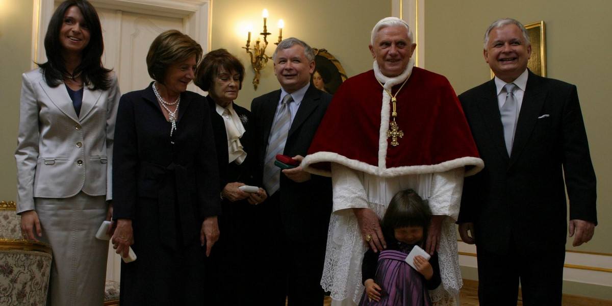 Elżbieta Jakubiak wspomina Benedykta XVI. Co zrobił na widok wnuczki prezydenta?