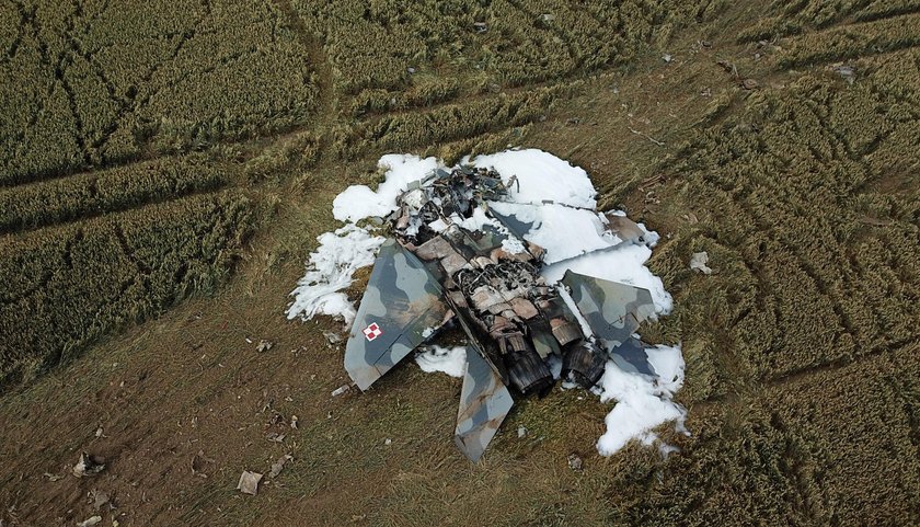 Katastrofa koło Pasłęka. Rozbił się wojskowy myśliwiec. Zginął pilot