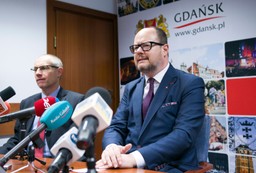 Adamowicz: Chcemy pomóc Syryjczykom. To nie jest temat zastępczy
