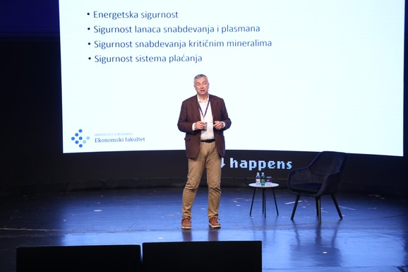 Ko su stvarni vladari svetske ekonomije i gde je u toj priči čovek? Šoškić o globalnom resetu