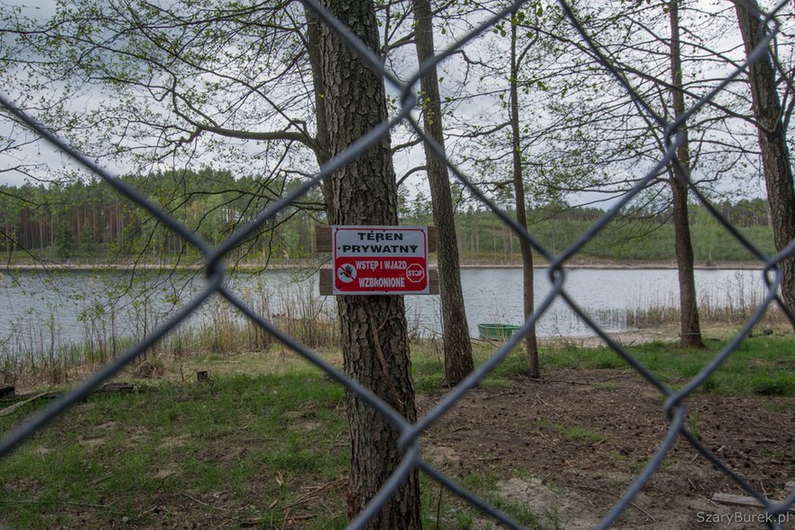 Ogrodzone jezioro na Kaszubach