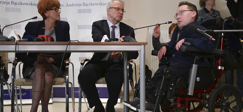 Onet24: rząd nie spełni postulatów niepełnosprawnych