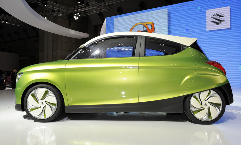 Samochód koncepcyjny Suzuki Regina zaprezentowany na targach motoryzacyjnych w Tokyo, fot. Kimimasa Mayama/Bloomberg