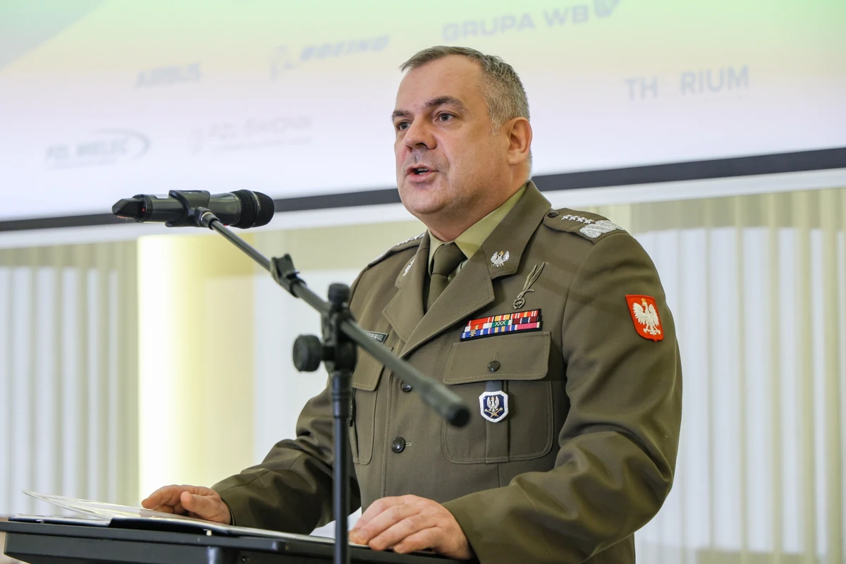 Gen. Kukuła nie ma złudzeń: Nie da się nadrobić 30 lat w rok