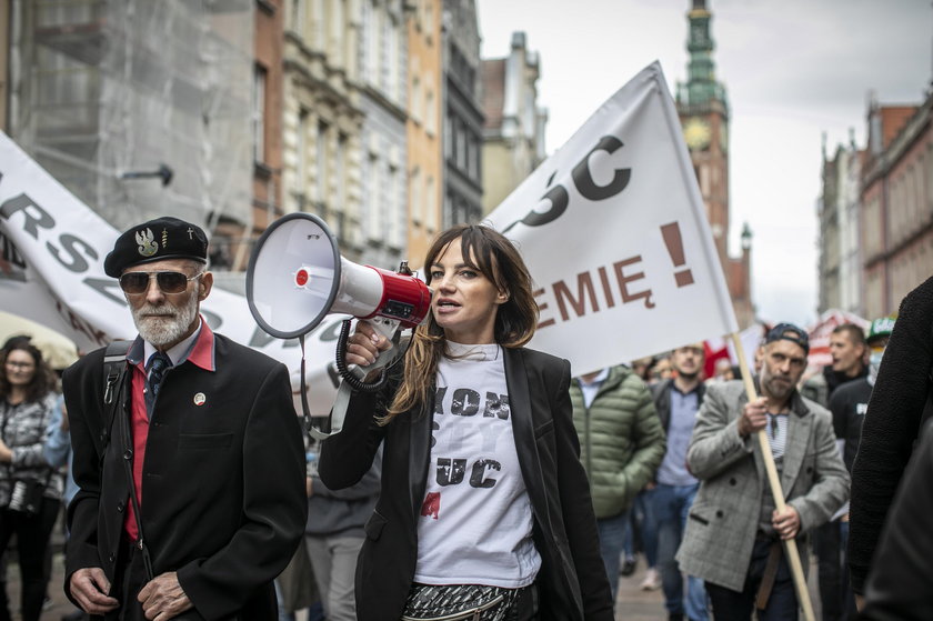 Manifestacja antycovidowców w Gdańsku.