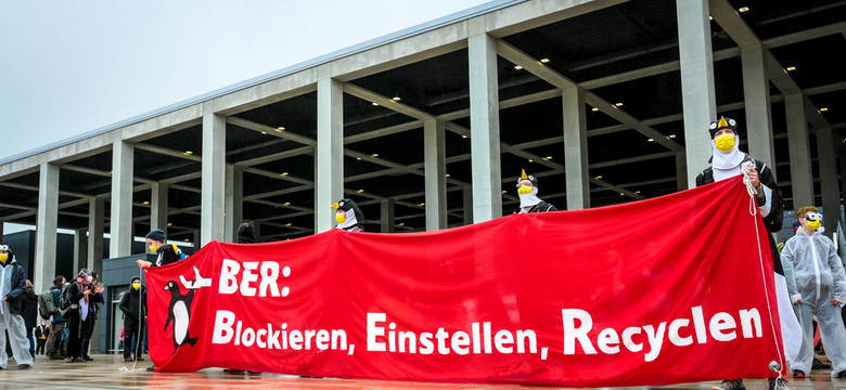 Aktywiści klimatyczni blokowali niemieckie lotniska. Zapłacą karę?
