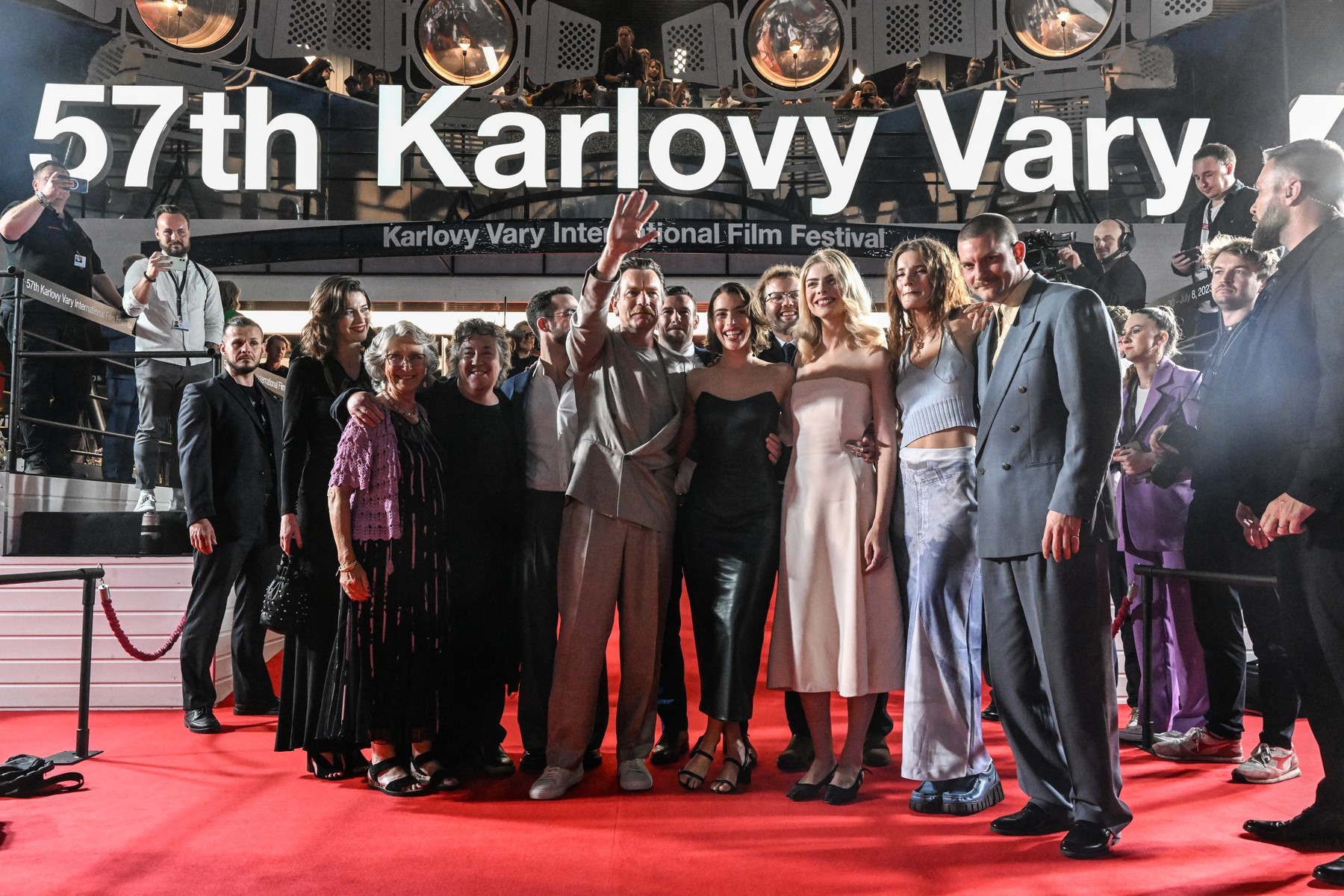 Herec Ewan McGregor si v Karlových Varoch prevzal Cenu prezidenta festivalu.