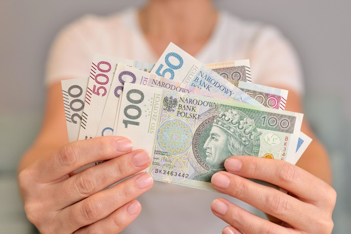 Renta wdowia z ZUS i KRUS 2025. Dla kogo? Ile będzie wynosić? Kiedy wypłata? Jak i gdzie złożyć wniosek?