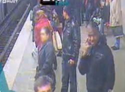 Kobieta o włos od śmierci w metrze