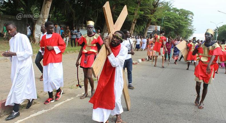 Le chemin de croix à Abidjan/ABIDJAN.NET PAR ABRAHAM CAMARA