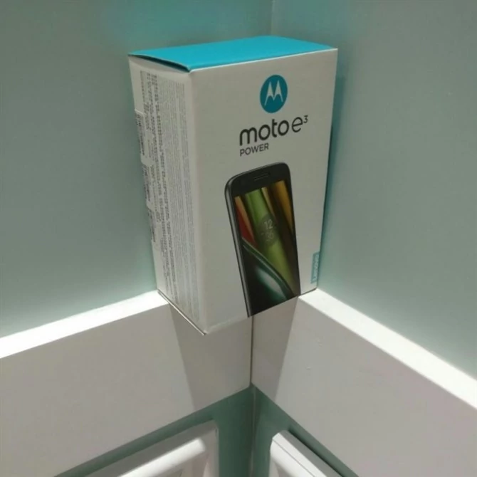 Moto E3 Power