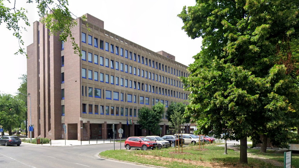 10 év után lezárult az ügye, éhségsztrájkba és egyszemélyes tüntetésbe kezdett egy 71 éves kölesdi férfi