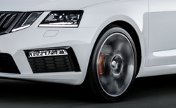 Skoda wprowadza do Polski nową limuzynę i kombi. Tak wygląda octavia RS i scout 2017 [PIERWSZE FOTO]