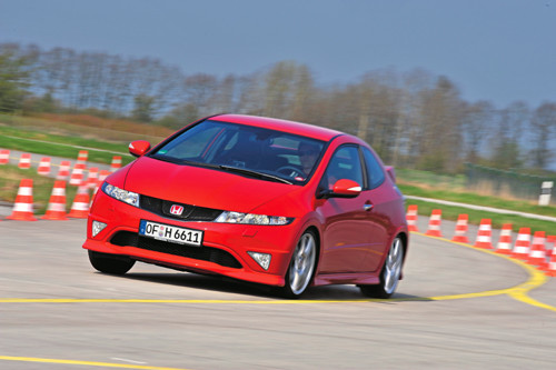 Które GTI jest najlepsze? Ford Focus ST kontra VW Golf GTI, Honda Civic Type R i Volvo C30 T5