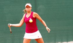 Magda Linette wygrała w I rundzie turnieju w Indiach