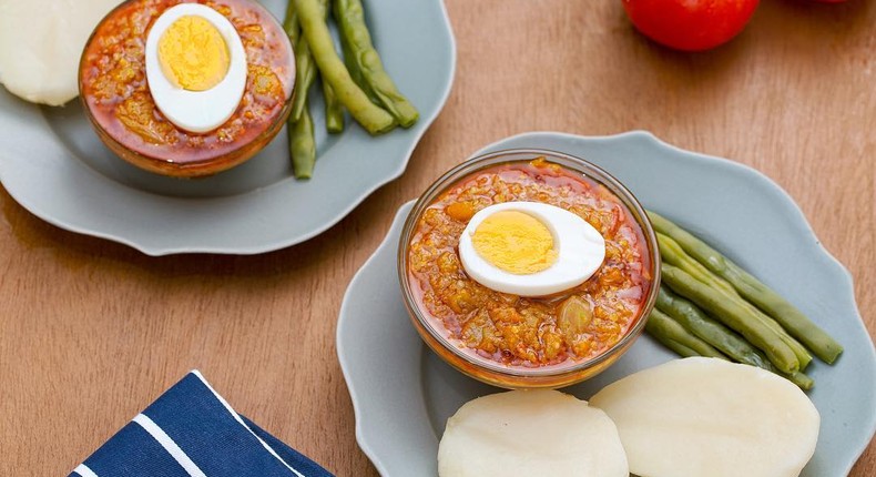 Garden egg stew and boiled potatoes 