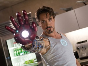 Robert Downey Jr. kopasz lett, és hirtelen alig ismertünk rá