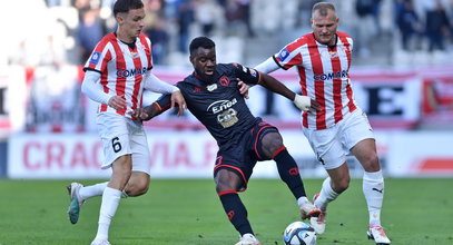 Wzruszające sceny na stadionie Cracovii. Tak fani wsparli Filipiaka [WIDEO]