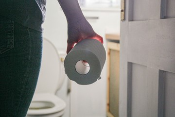 Gyakori hasmenés és görcsös hasfájás: ez a bélbetegség is okozhatja