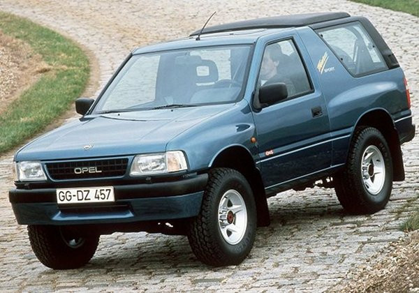Opel Frontera dwudziestolatkiem