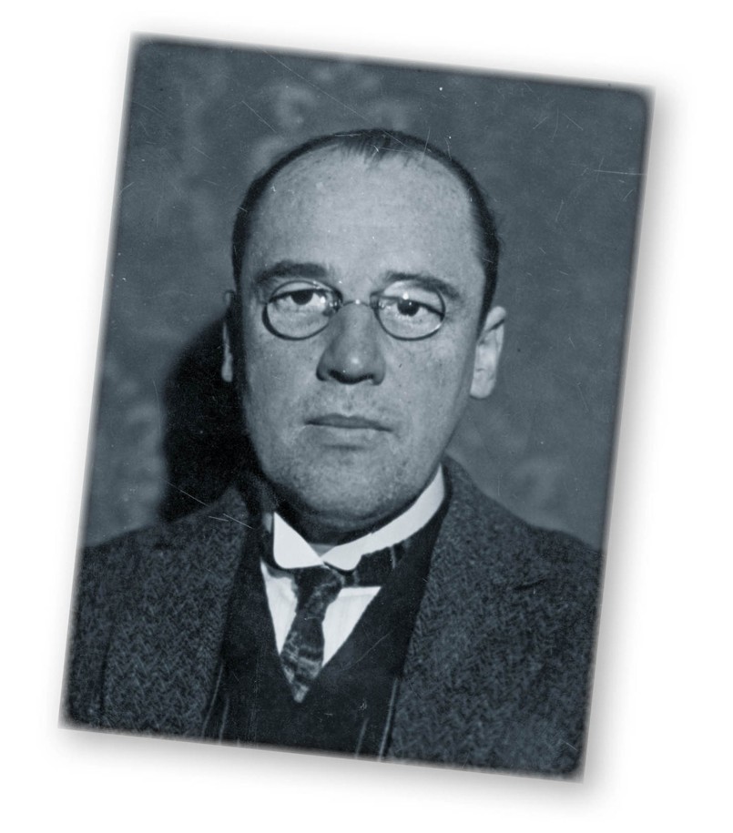 Wacław Sierpiński - matematyk, profesor Uniwersytetu Lwowskiego i Warszawskiego, członek Polskiej Akademii Umiejętności, 1928