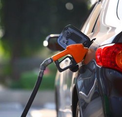 Rekordowe ceny benzyny skłaniają Holendrów do "turystyki pompowej"