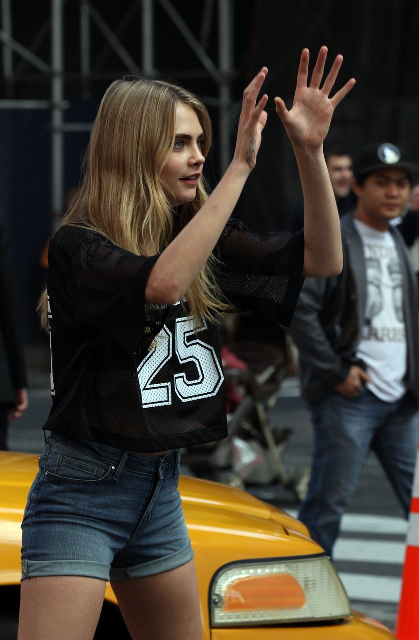 Cara Delevingne dla DKNY