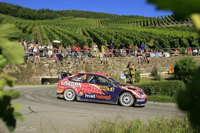 Rajd Niemiec 2010: Loeb liderem, Kościuszko na łące (1. etap, fot. Rallyworld©Willy Weyens)