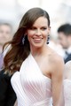Hilary Swank laza természetessége a legvonzóbb.