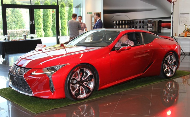 Lexus LC