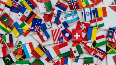 Quiz z geografii dla każdego. Dopasuj flagi do państw. Dasz radę zdobyć 10/10?