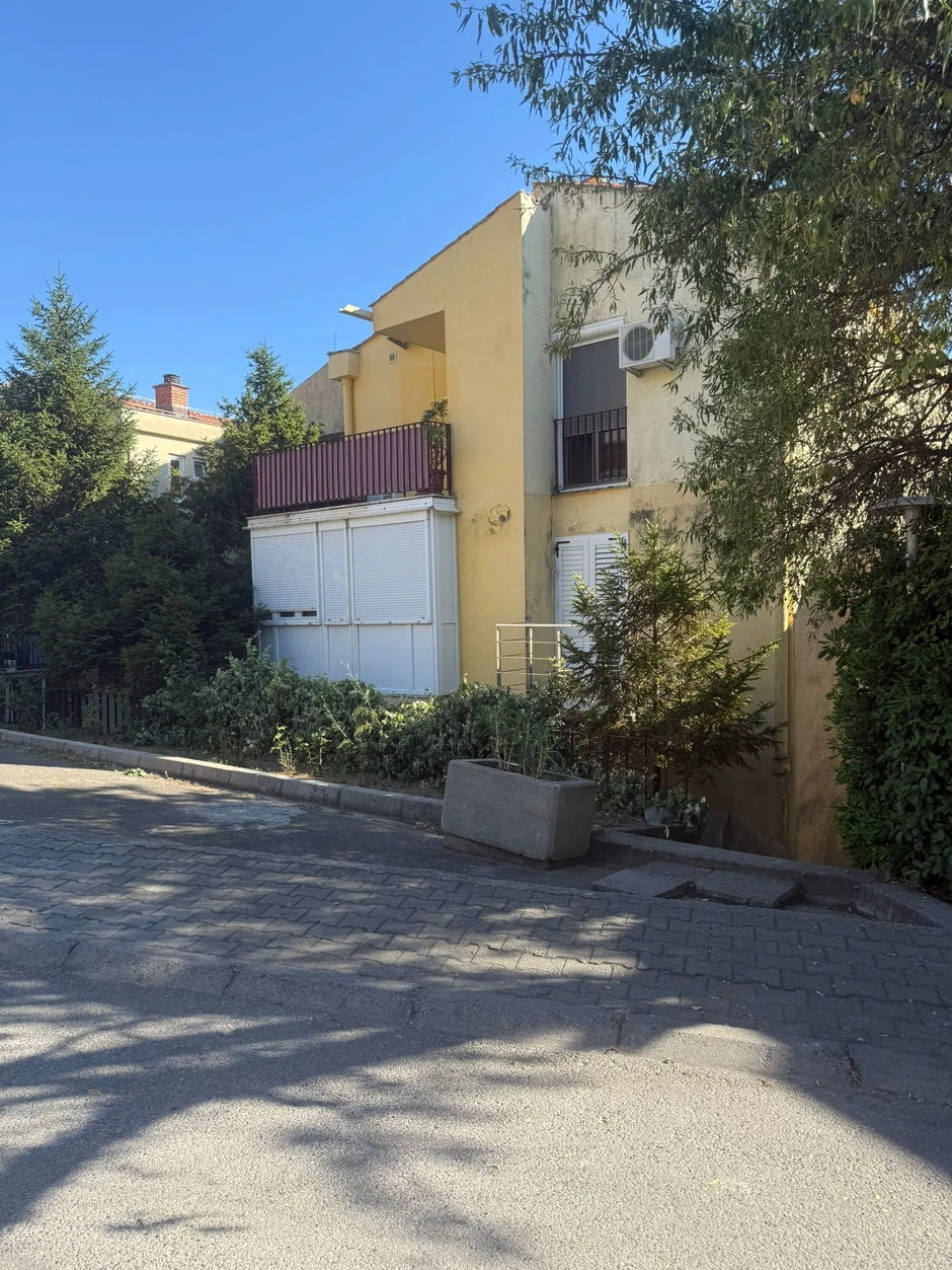 Cecina kuća u Bečićima