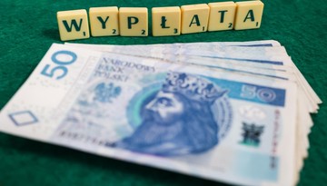 Dłużnik zarabia minimalne wynagrodzenie? Długu spłacać nie musi