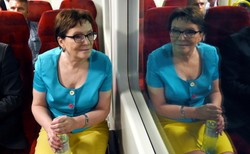 Dlaczego PO tak długo czekała z ustawą dla frankowiczów? Kopacz: Lepiej późno, niż wcale