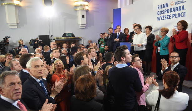 Partyjne życie po wyborach: PiS układa rząd, w Platformie zaczyna się walka o przywództwo
