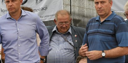 Kuriozalne pytanie i wulgarna odpowiedź Michnika. Emocje na proteście