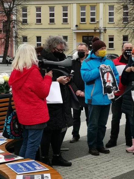 Liderka Ogólnopolskiego Strajku Kobiet Marta Lempart w Gryficach. Foto: E. Brs