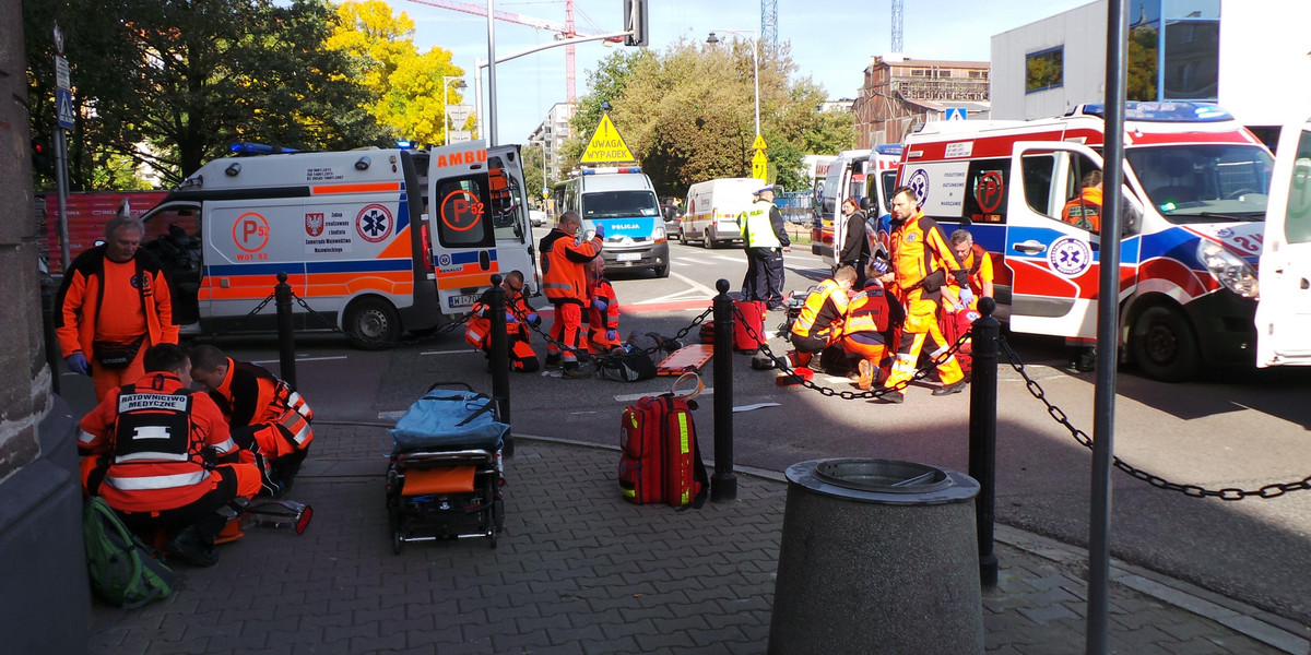 Groźny wypadek w Warszawie. Trzy osoby ranne