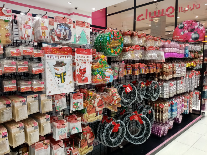 Dekoracje świąteczne w sklepach w Omanie