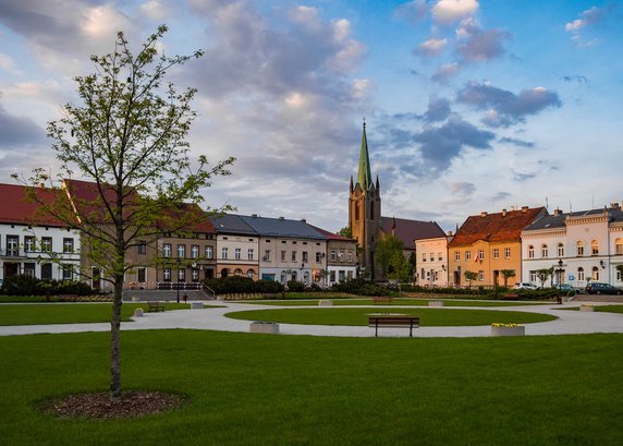 Zamiast betonozy jest zieleń. Niewielkie Bojanowo pokazuje, jak remontować rynek