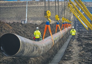 Kto zatankuje czołgi państw NATO. Wąskie gardło dla wojskowego paliwa