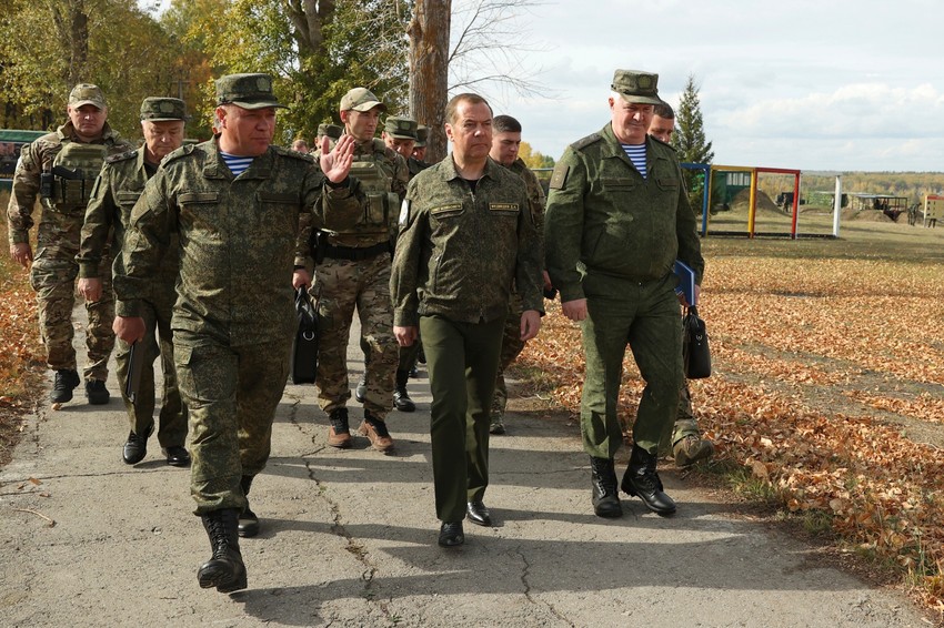 Dmitrij Medvedev na poligonu Polivna u Uljanovsu, Rusija, 5. oktobra