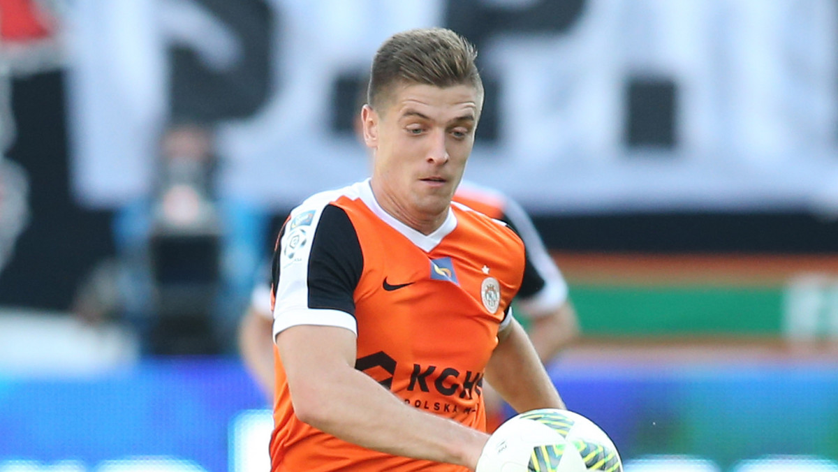 Napastnik Krzysztof Piątek został zawodnikiem Cracovii. Kontrakt piłkarza ma obowiązywać cztery lata - poinformował w niedzielę krakowski klub.