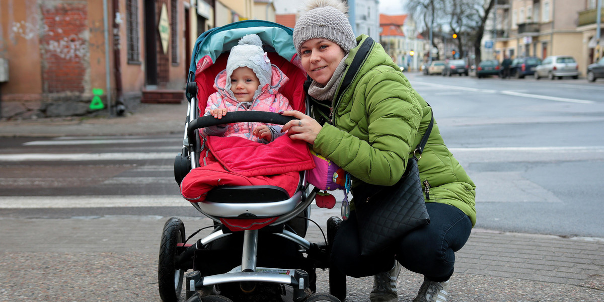 Marta Kwaśnica (29 l.), Marysia (2 l.)