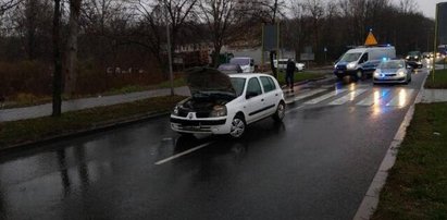 W opiekunkę z dziećmi wjechał samochód. Dramat w Skarżysku-Kamiennej