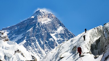 Mount Everest. Co skrywa najwyższa góra świata? [INFOGRAFIKA]